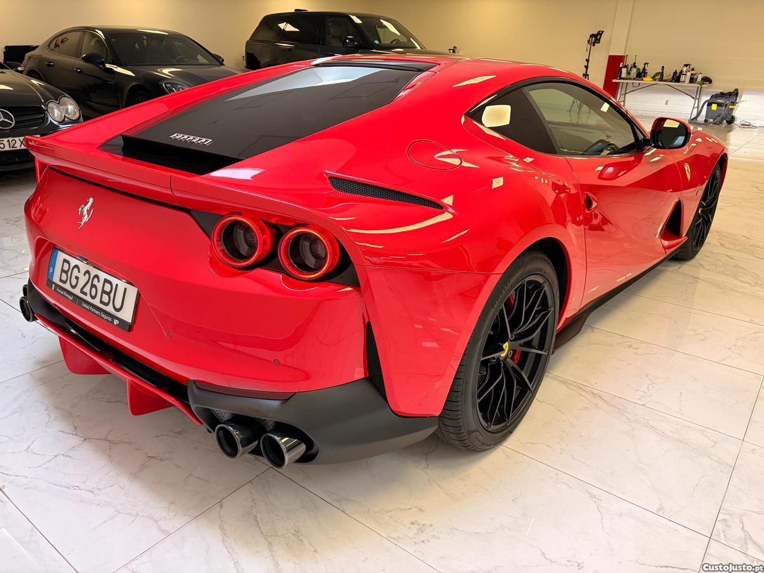Ferrari 812 Superfast V12 - 18 — photo 4