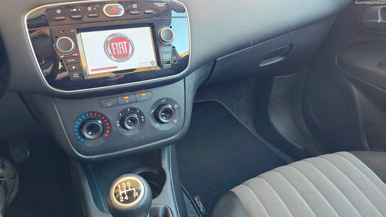 Fiat Punto 1.2 Lounge S&S — fotografia 7