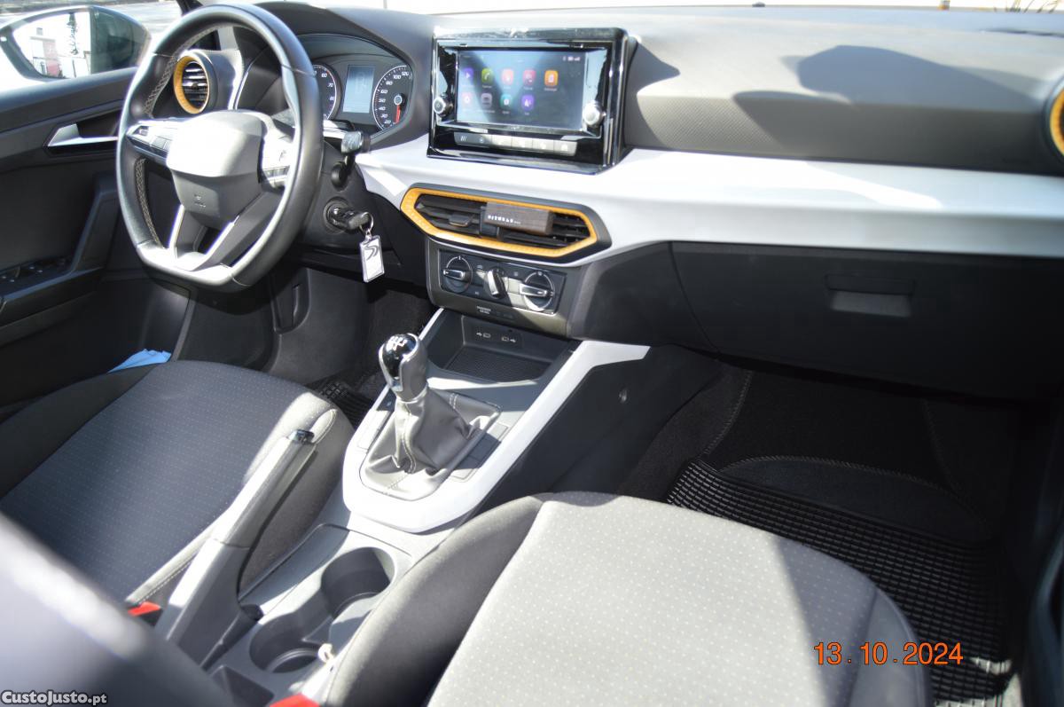 SEAT Arona 1.0 TSI Style — fotografia 2