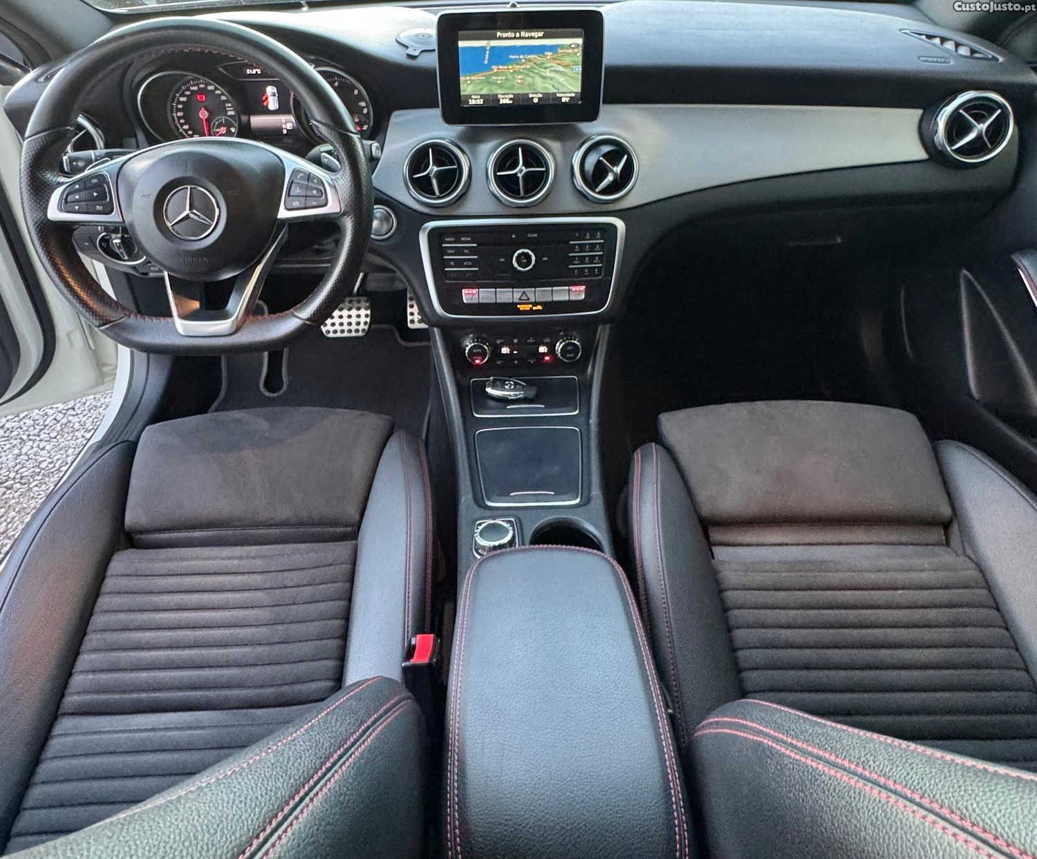 Mercedes-Benz GLA 180 d AMG Line Aut. - 17 — photo 4