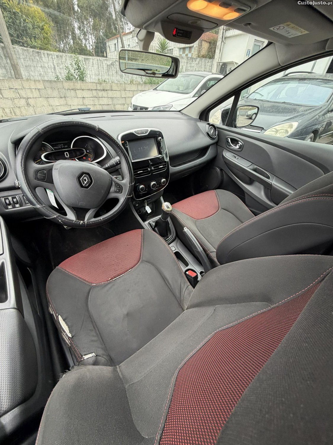 Renault Clio 1.5dCi Energy Dynamique — fotografia 10