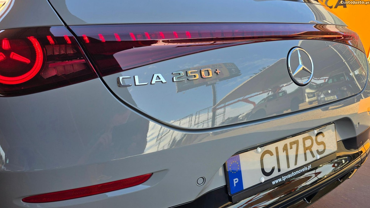Mercedes-Benz CLA 250 EQ Shooting Brake Pack Night AMG - 26 — photo 3