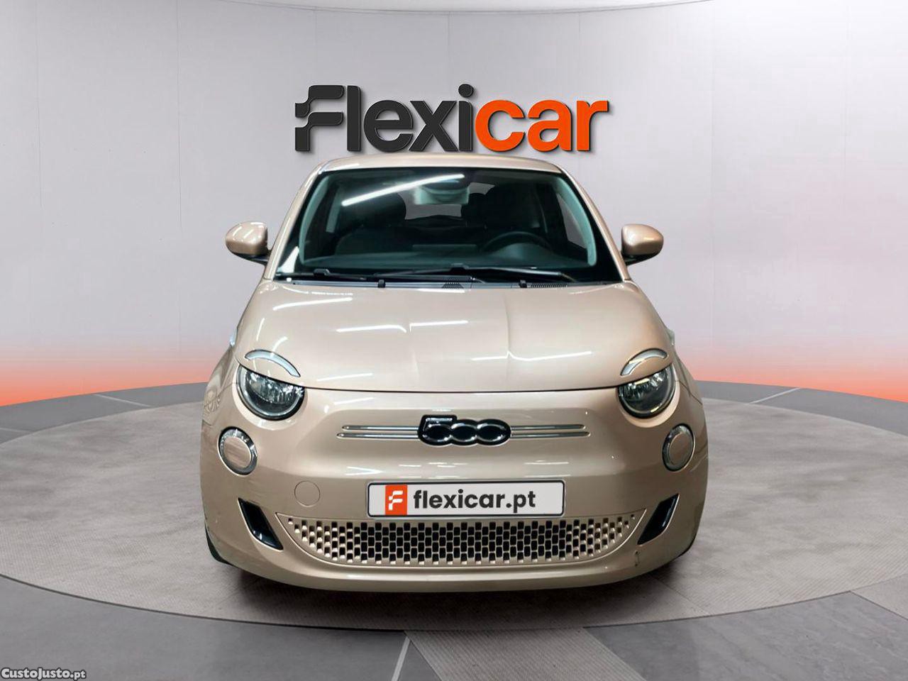 Fiat 500 e Icon Plus 42 KWh — fotografia 16