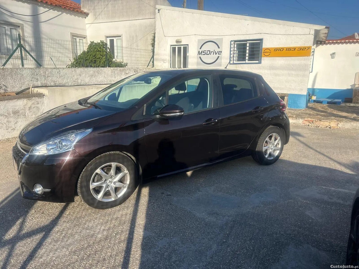Peugeot 208 1.4 VTi Access - 12 — photo 2