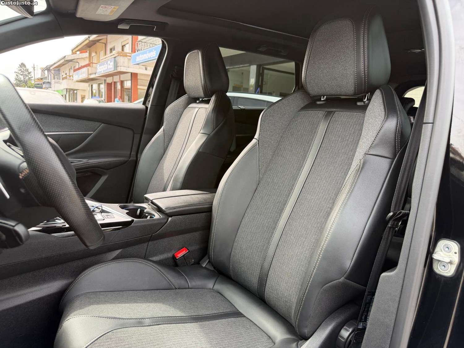 Peugeot 5008 1.5 BlueHDi GT Line J19 EAT8 — fotografia 19