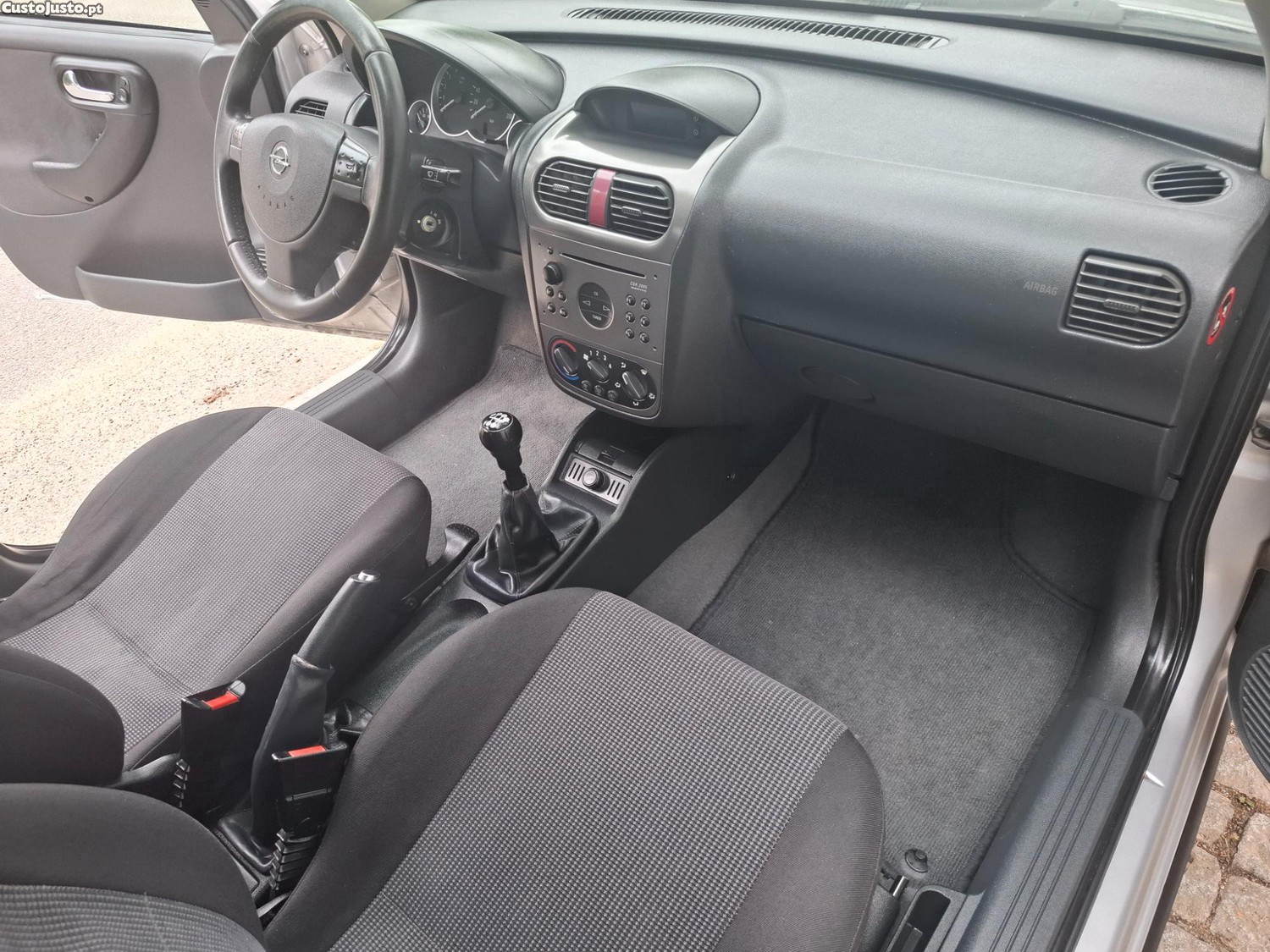 Opel Corsa Twinport — fotografia 3