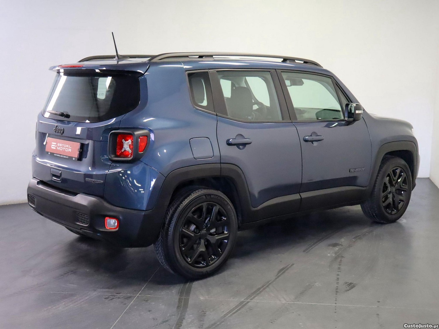 Jeep Renegade 1.0 T Night Eagle - 23 — photo 3