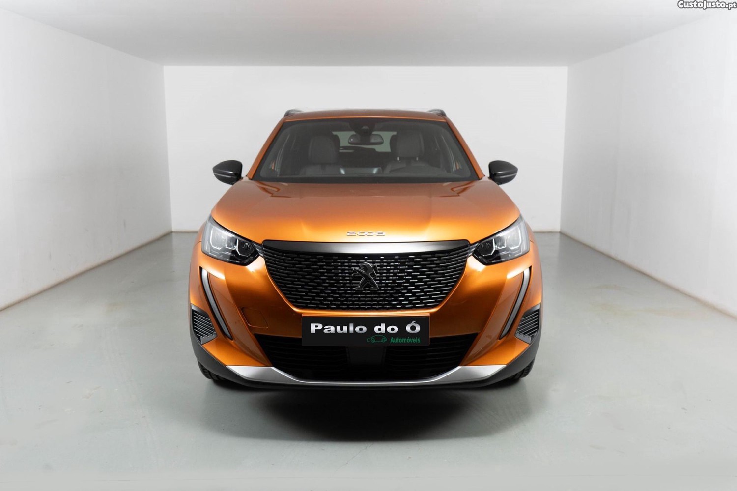 Peugeot 2008 1.2 PureTech Allure M6 Navi-Connect - 23 — photo 3