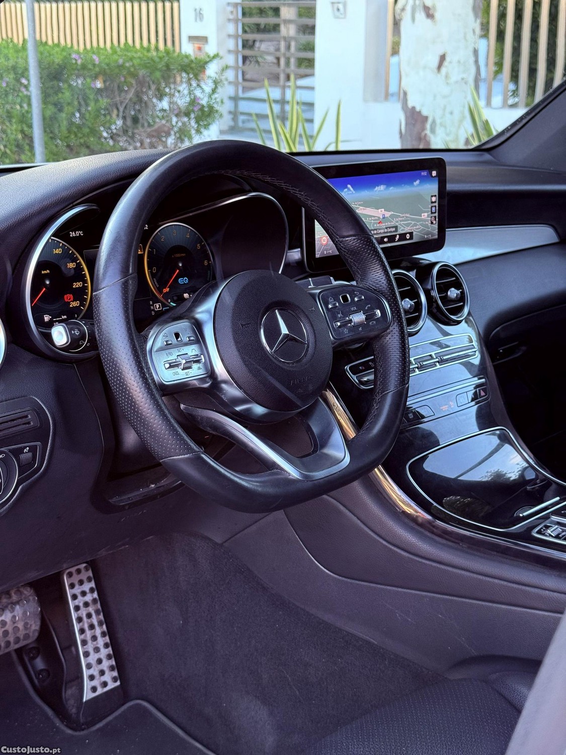 Mercedes-Benz GLC 300 Pack AMG — fotografia 3