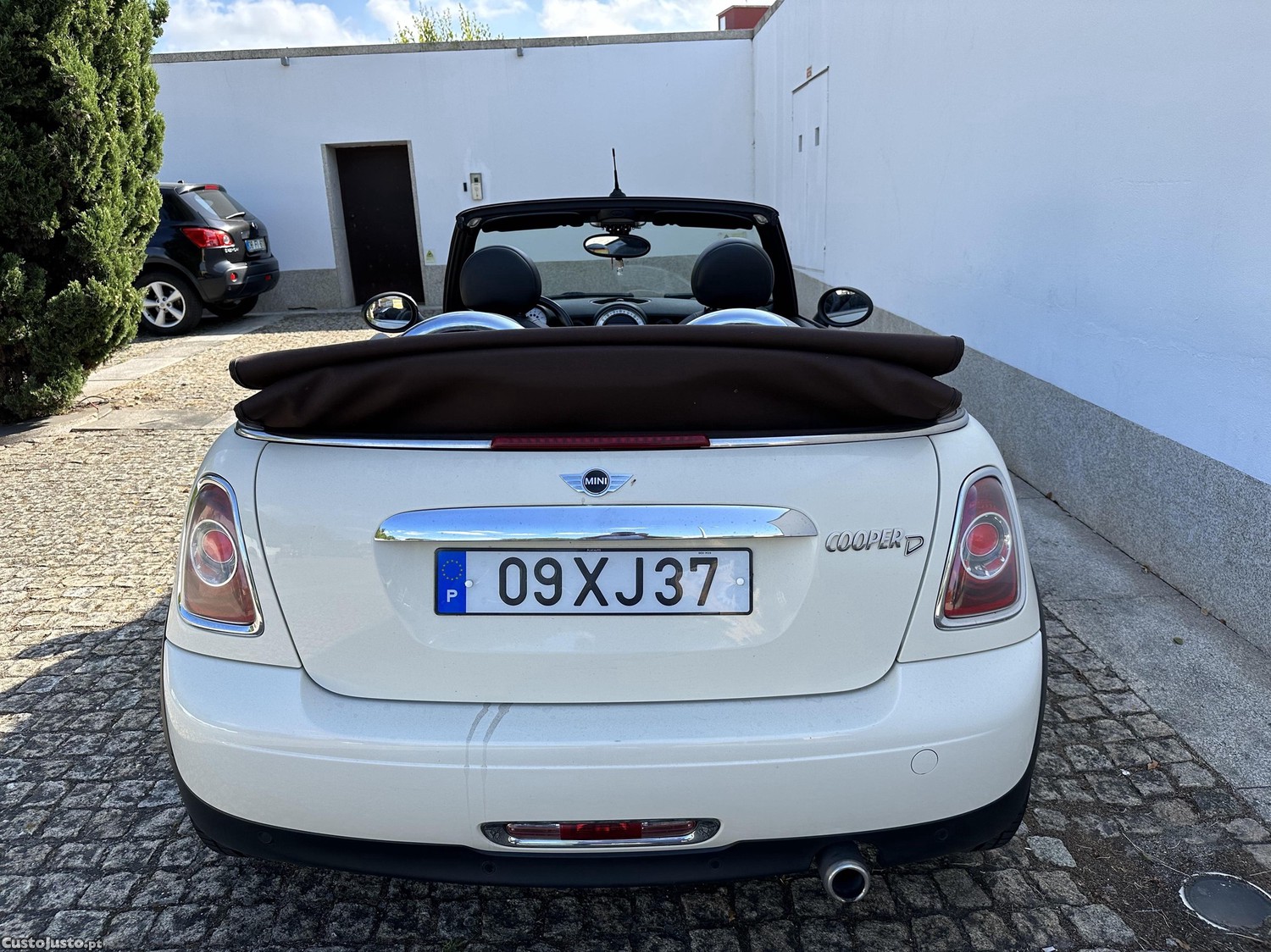 MINI Cabrio Cooper D Cabrio 2011 - 11 foto 2