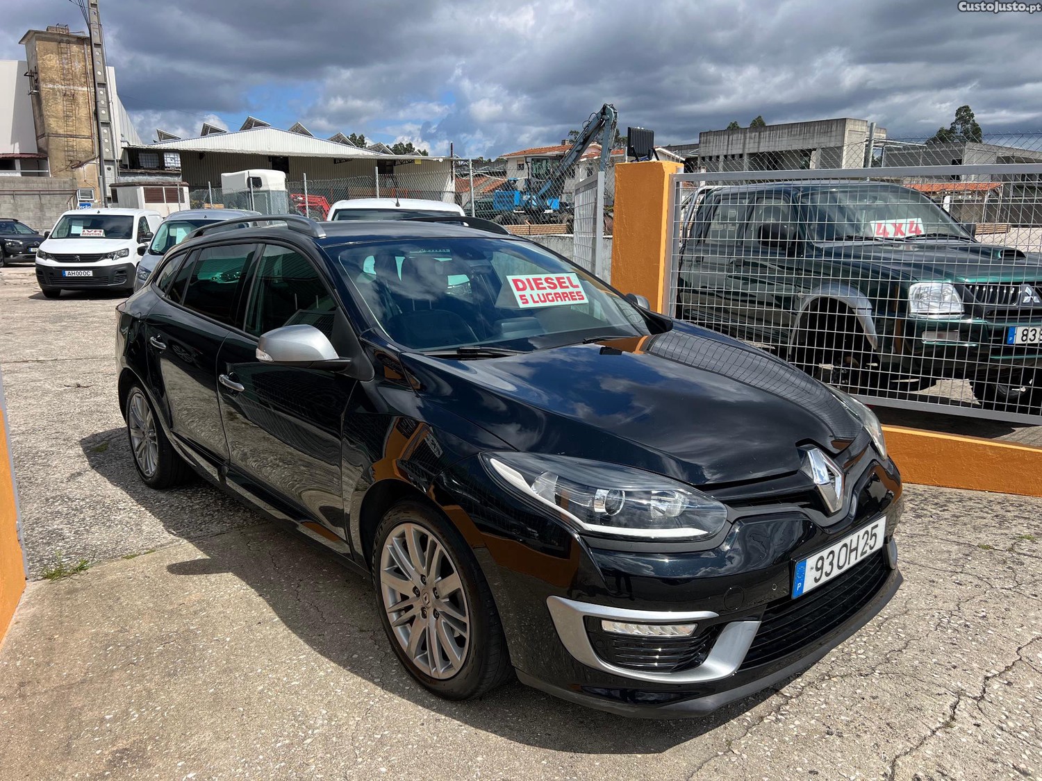 Renault Mégane Sport Tourer 1.5 dCi GT Line - 14 — photo 4