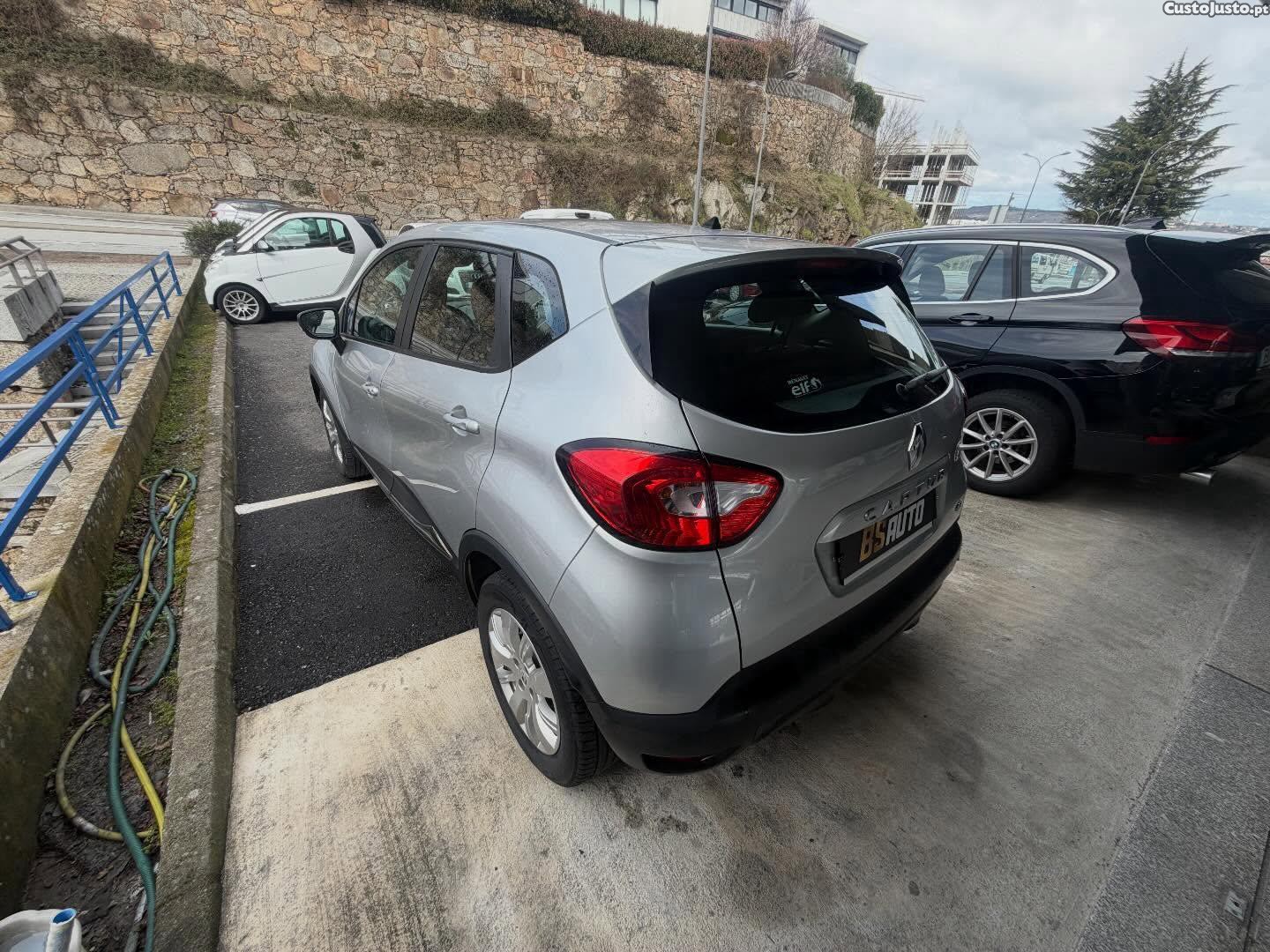 Renault Captur ENERGY dCi 90 - 15 — photo 2