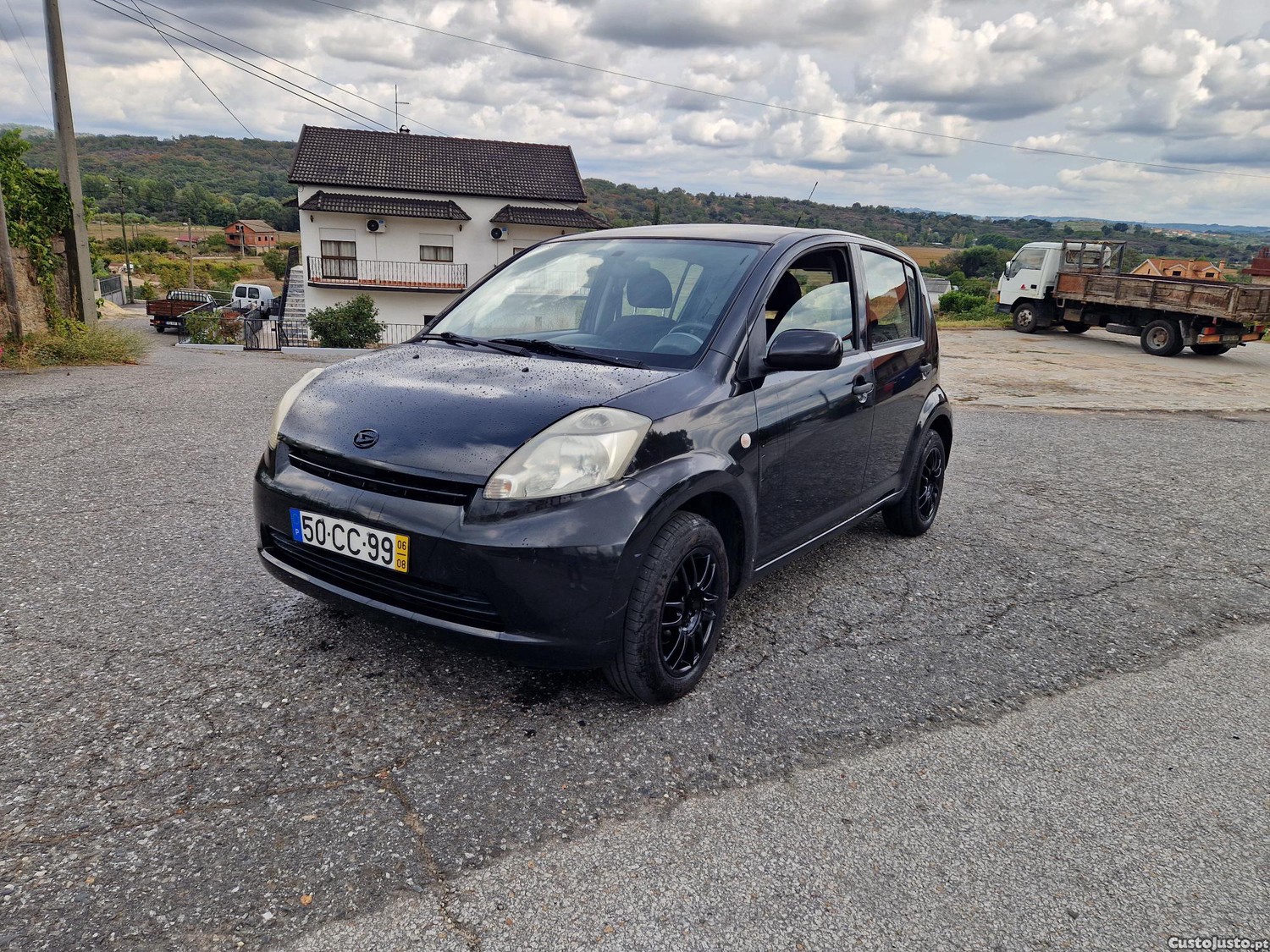 Daihatsu Sirion 1.0 - 06 — photo 3