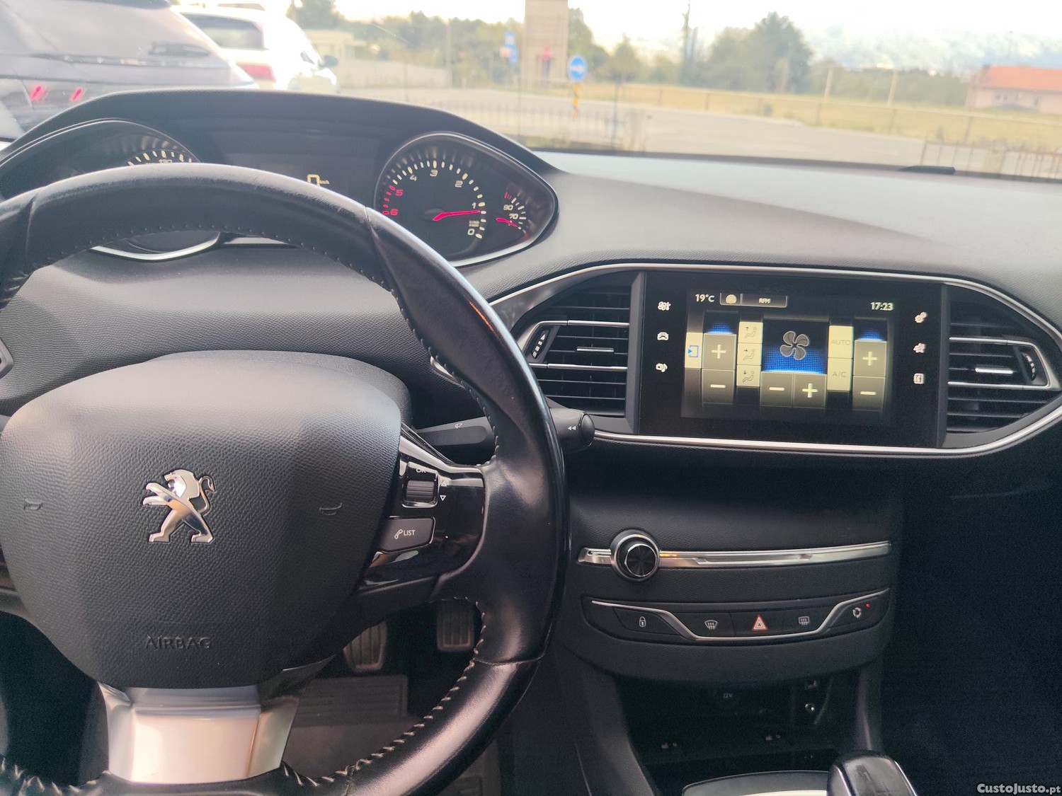 Peugeot 308 308 sw - 16 — photo 3