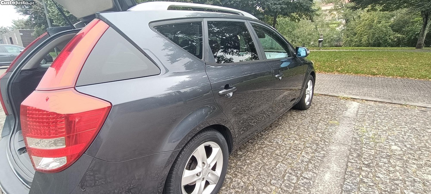 Kia Ceed Diesel - 10 — photo 3