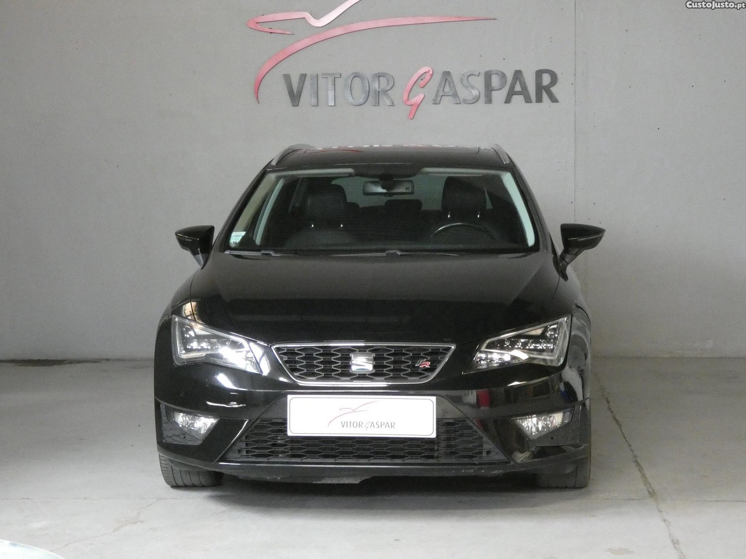 SEAT Leon 2.0 TDI FR DSG — fotografia 17