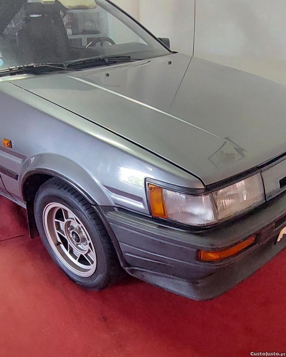 Toyota Corolla GT Ae86 - 86 foto 3