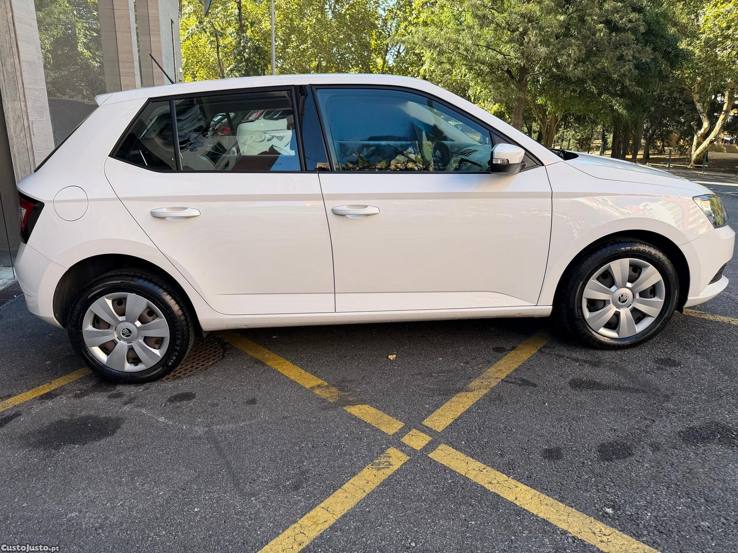Skoda Fabia 1.0 Active - 18 — photo 4