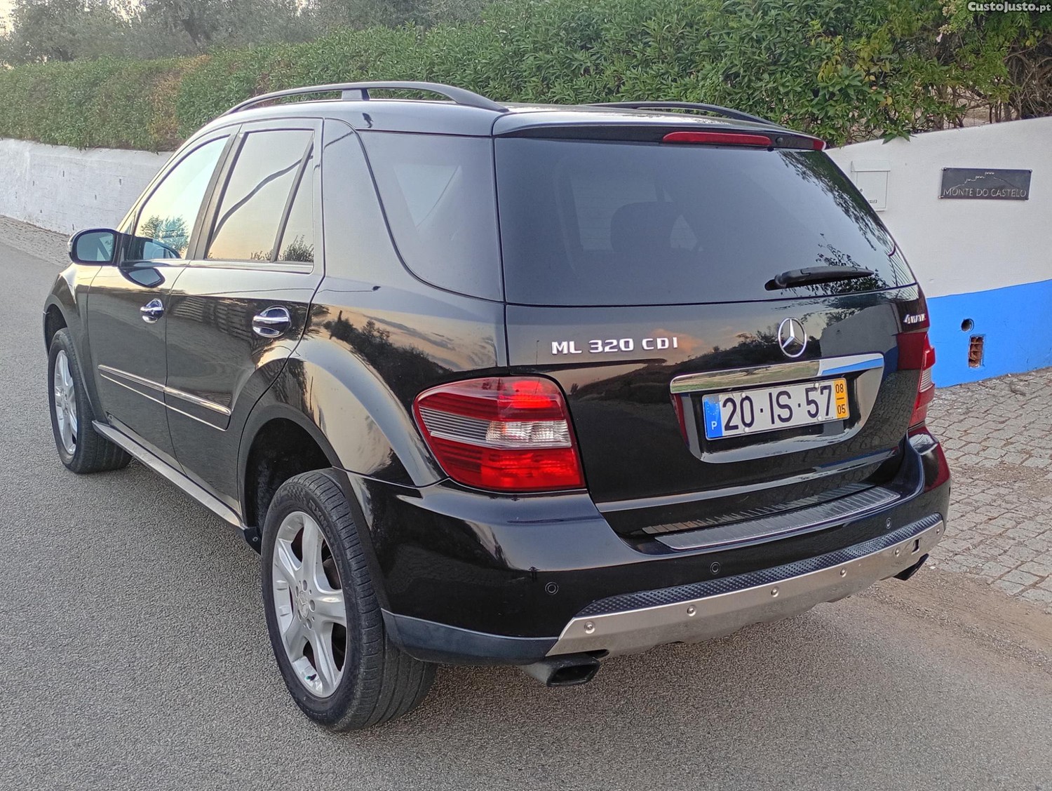 Mercedes-Benz ML 320 4Matic imaculado - 08 — photo 4