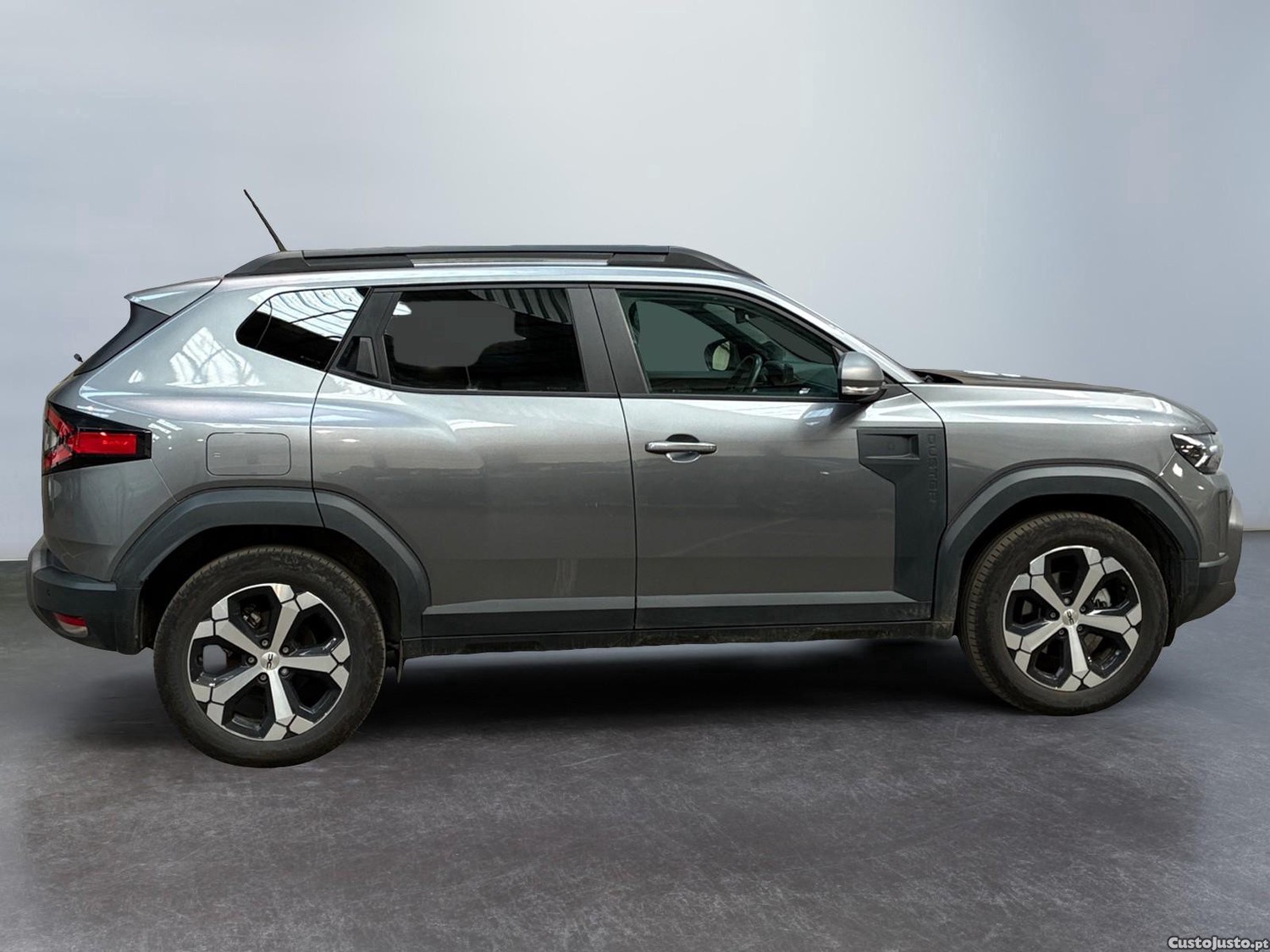 Dacia Duster 1.6 Hybrid Journey - 24 — photo 4
