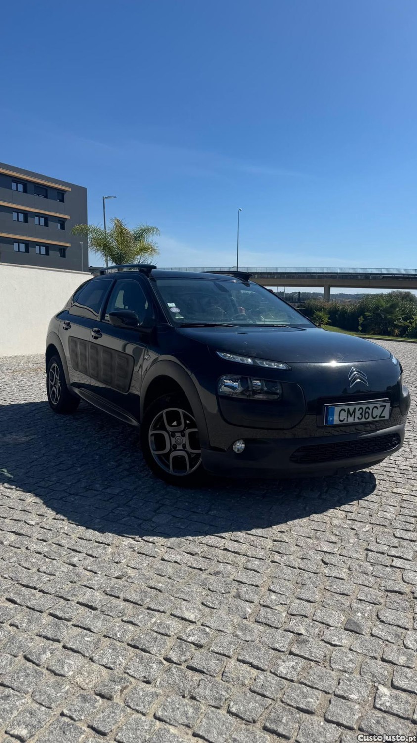 Citroën C4 Cactus 1.2 VTi 82 Shine - 17 — photo 3