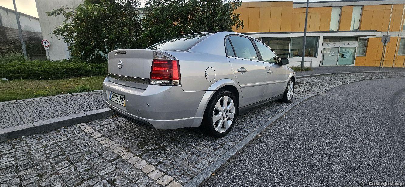 Opel Vectra 2.2 16V - 04 — photo 3