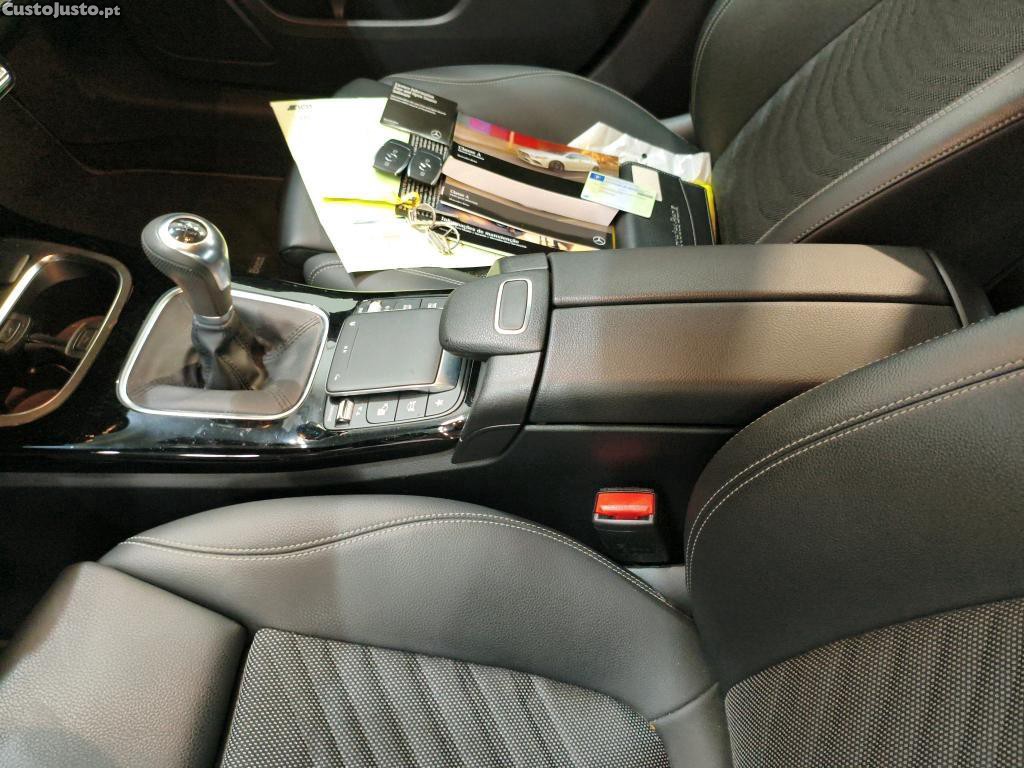 Mercedes-Benz A 160 d Style — fotografia 9