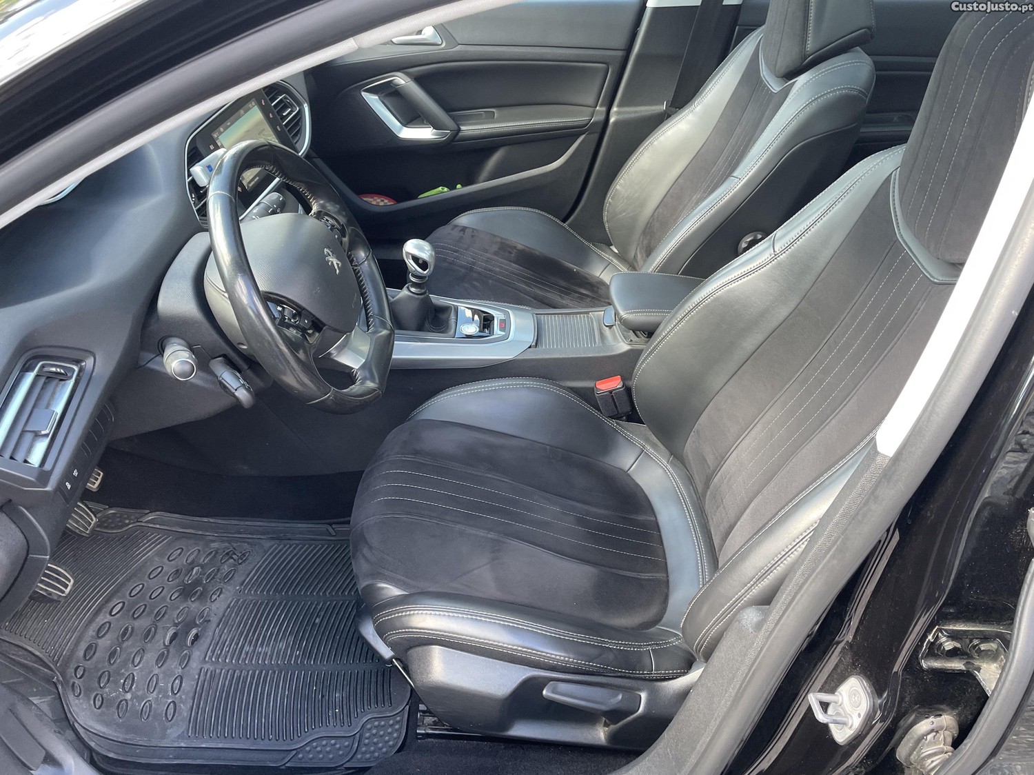 Peugeot 308 FELINE 2.0 HDI 150cv — fotografia 4