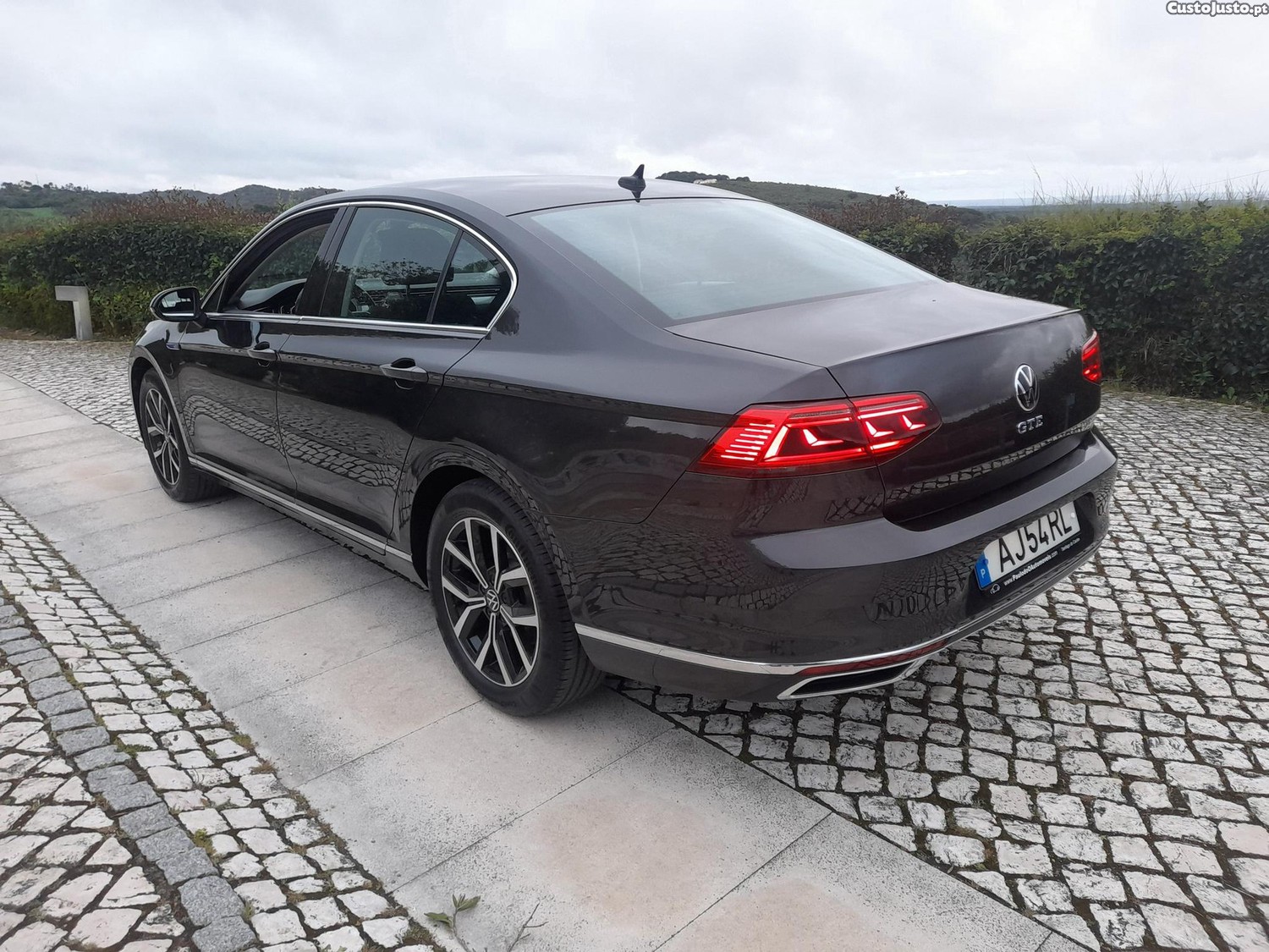 Volkswagen Passat 1.4 TSi GTE Hybrid Plug-In Confortline Navigator — fotografia 22