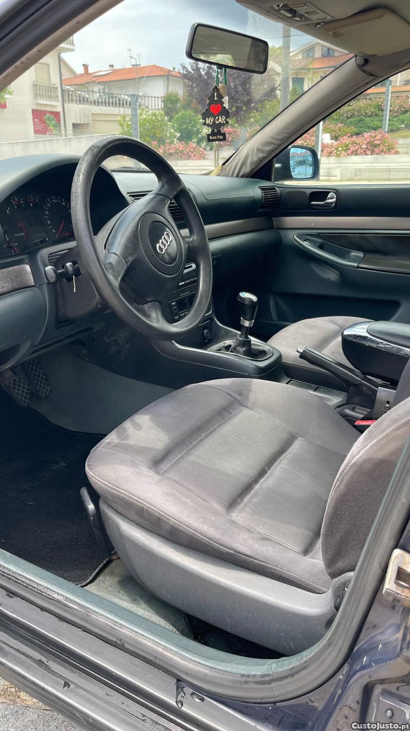 Audi A4 a4 avant b5 1.9110cv — fotografia 5