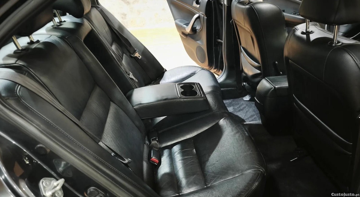 Honda Accord (Accord Sedan) - 04 — photo 5