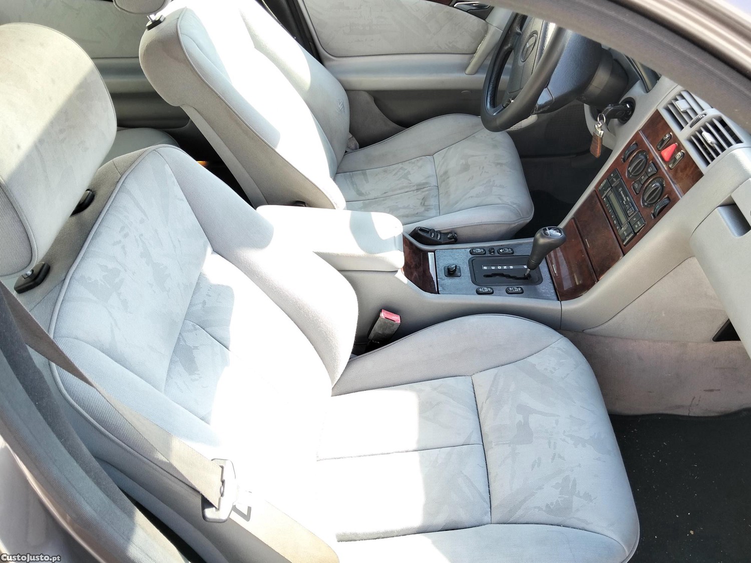Mercedes-Benz E 220 2.2 Automático - 95 — photo 5