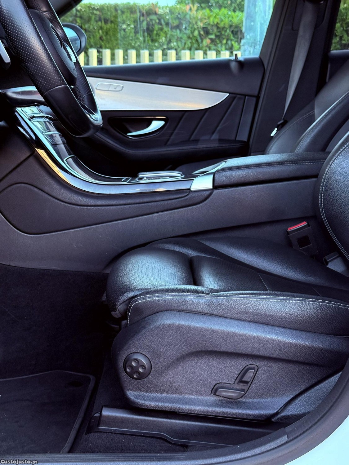 Mercedes-Benz GLC 300 Pack AMG — fotografia 7