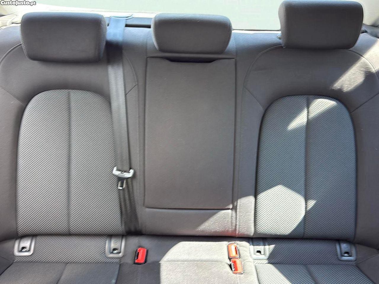 Audi A6 1.8 TFSI Ultra S-tronic — fotografia 4