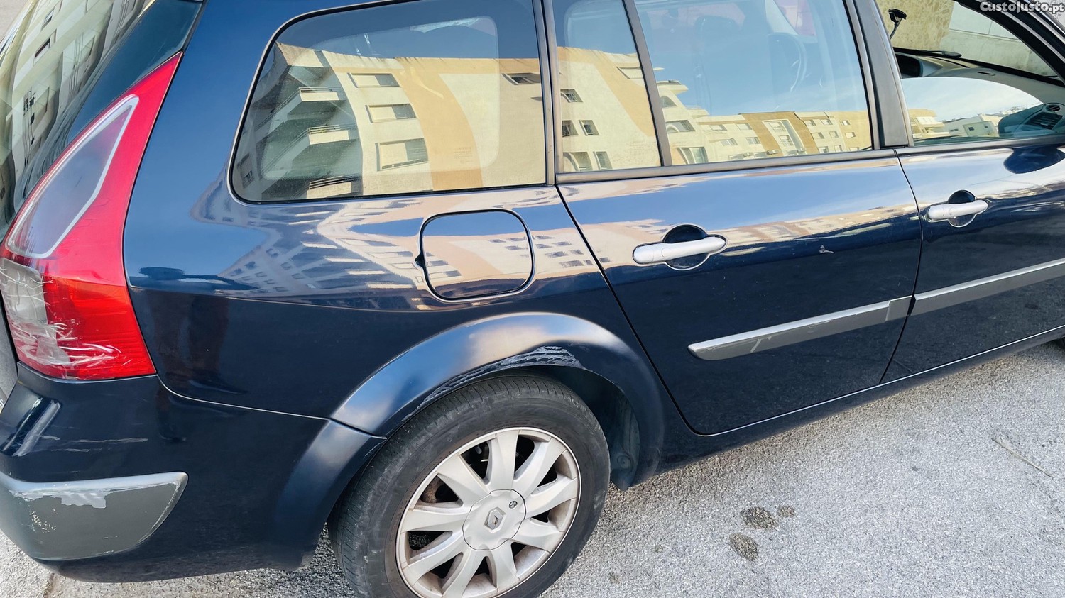 Renault Mégane Megane break ano 2007 dci gasoleo - 07 — photo 2