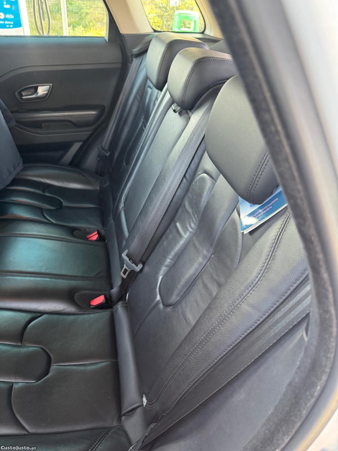 Land Rover Evoque 2.2 DIESEL - 150 cv / 110 kW — fotografia 2