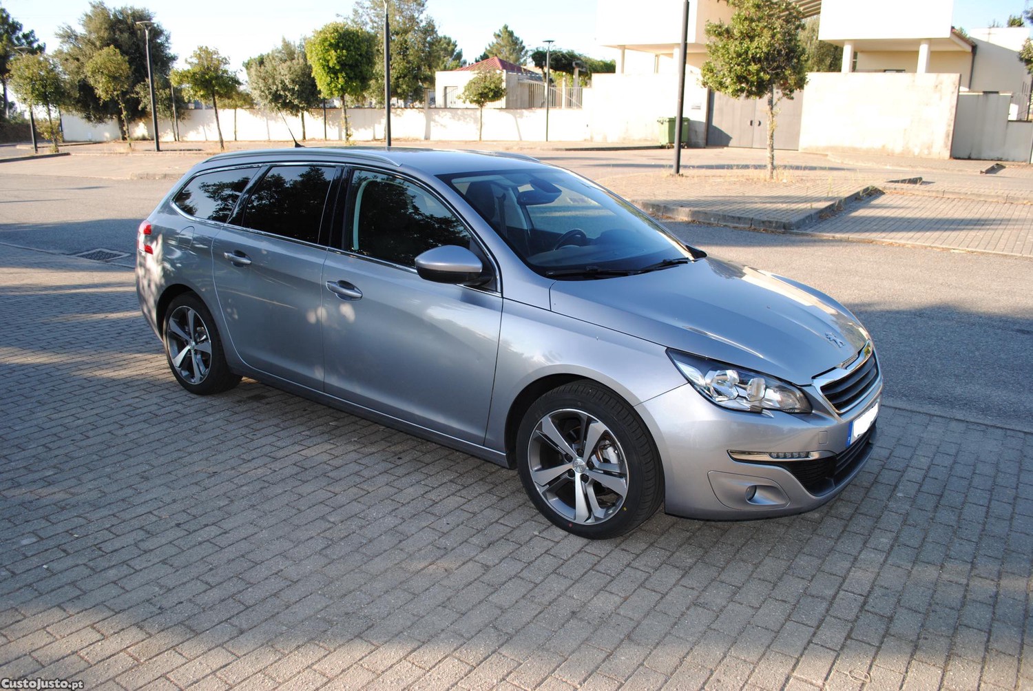 Peugeot 308 Sw 1.6 BlueHdi Allure - 16 — photo 3
