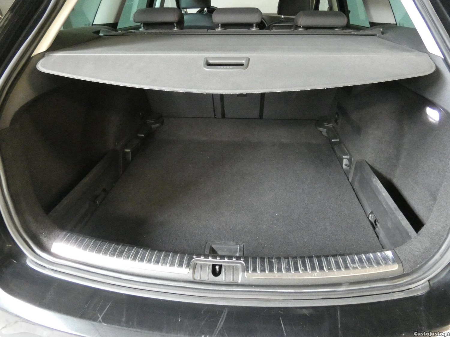 SEAT Leon 2.0 TDI FR DSG — fotografia 6