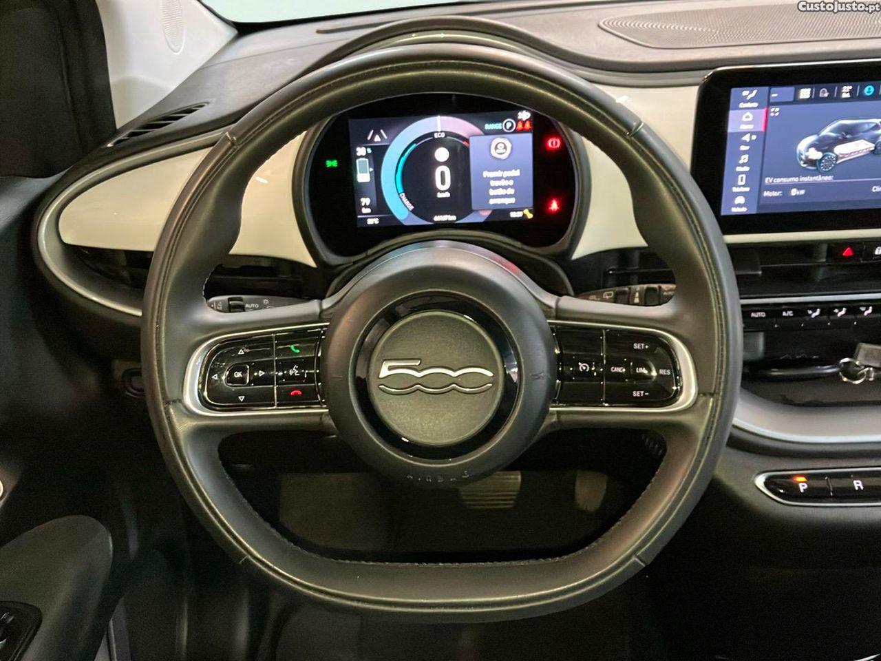 Fiat 500 e Icon Plus 42 KWh — fotografia 11