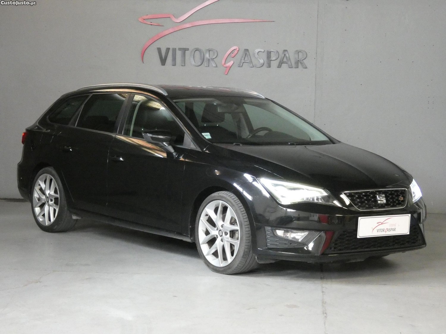 SEAT Leon 2.0 TDI FR DSG — fotografia 16