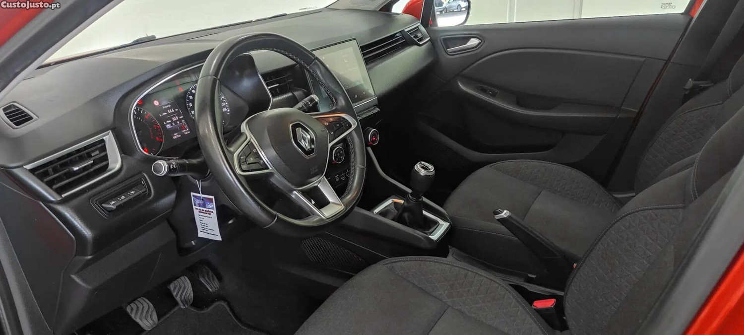 Renault Clio 1.0 TCe Exclusive — photo 5