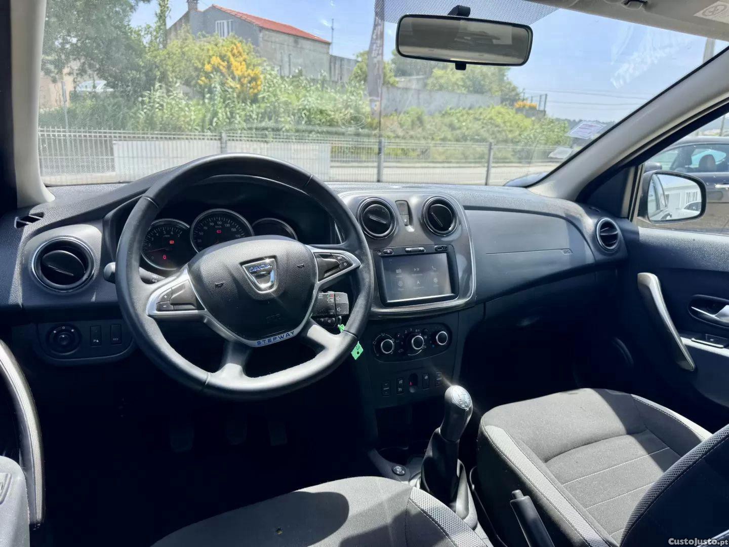 Dacia Sandero 0.9 tce stepway bi-fuel — fotografia 9