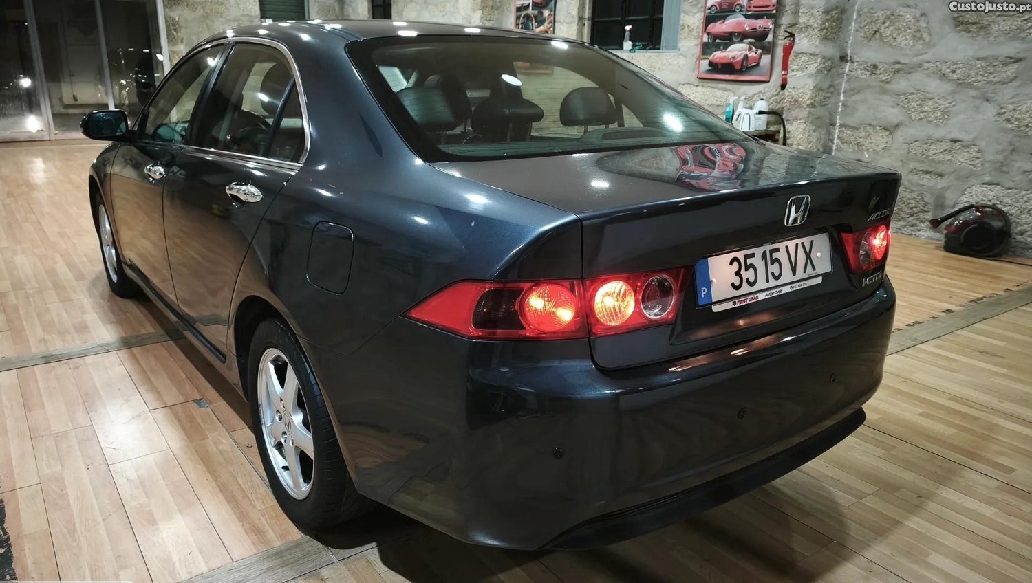 Honda Accord (Accord Sedan) - 04 — photo 3