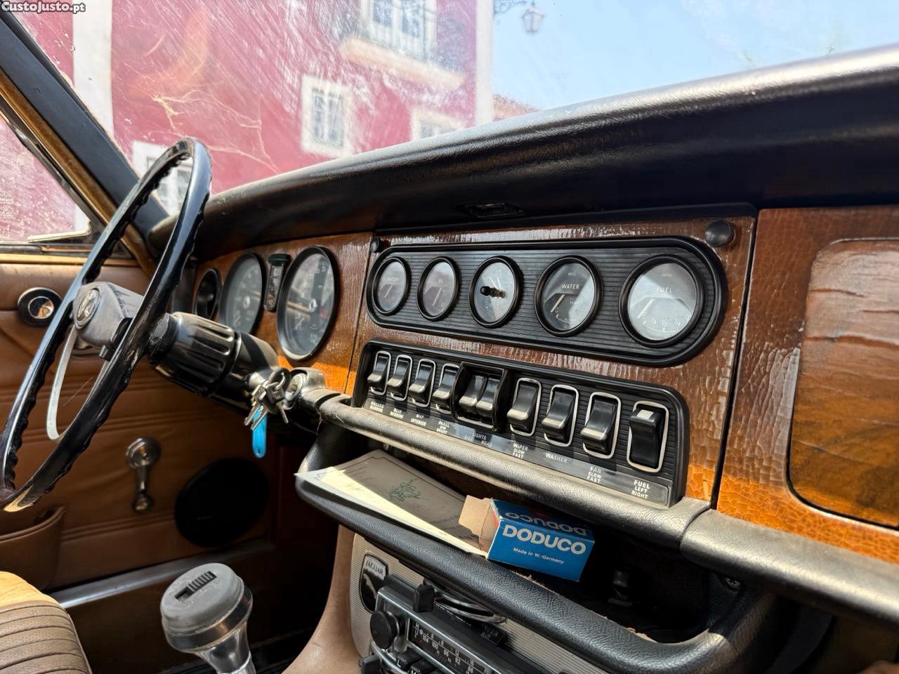 Jaguar XJ6 2.8 Series 1 - 1972 — fotografia 8