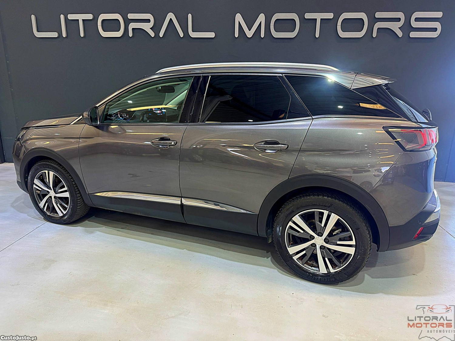 Peugeot 3008 1.2 PureTech Allure Pack EAT8 — fotografia 19