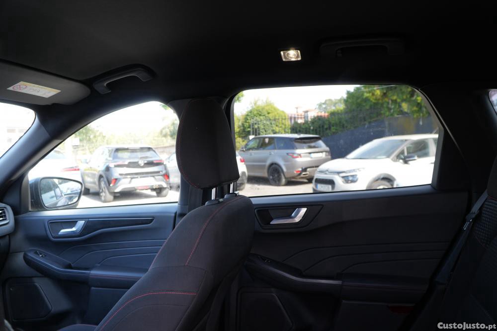 Ford Kuga 1.5 EcoBoost ST-Line - 22 — photo 5
