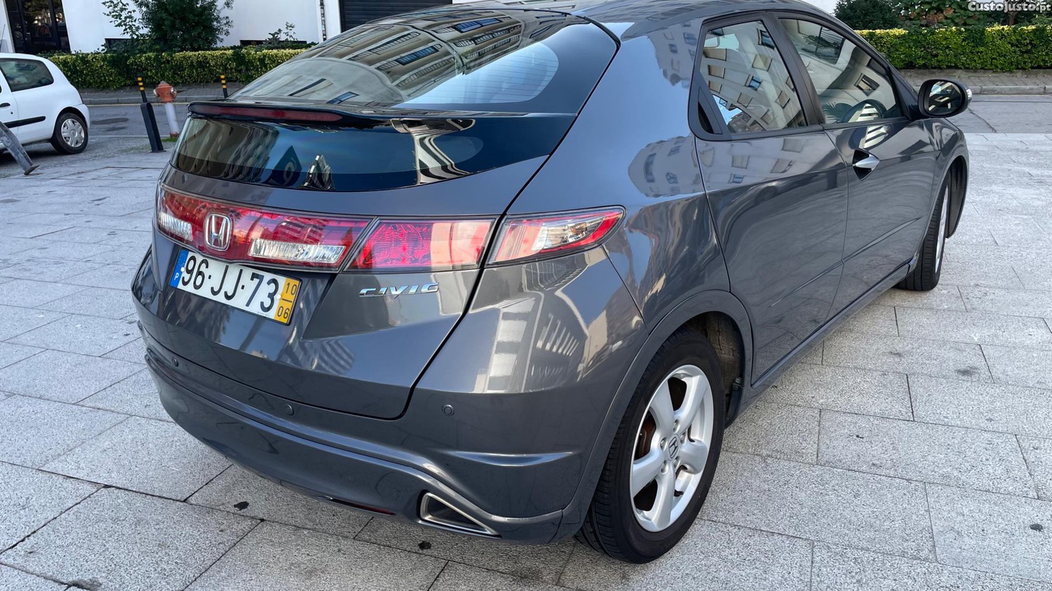Honda Civic 1.4 i-VTEC - 10 — photo 3