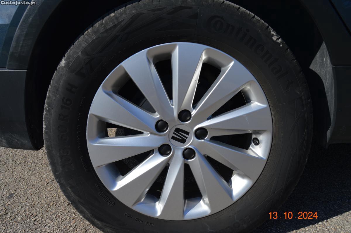 SEAT Arona 1.0 TSI Style — fotografia 3