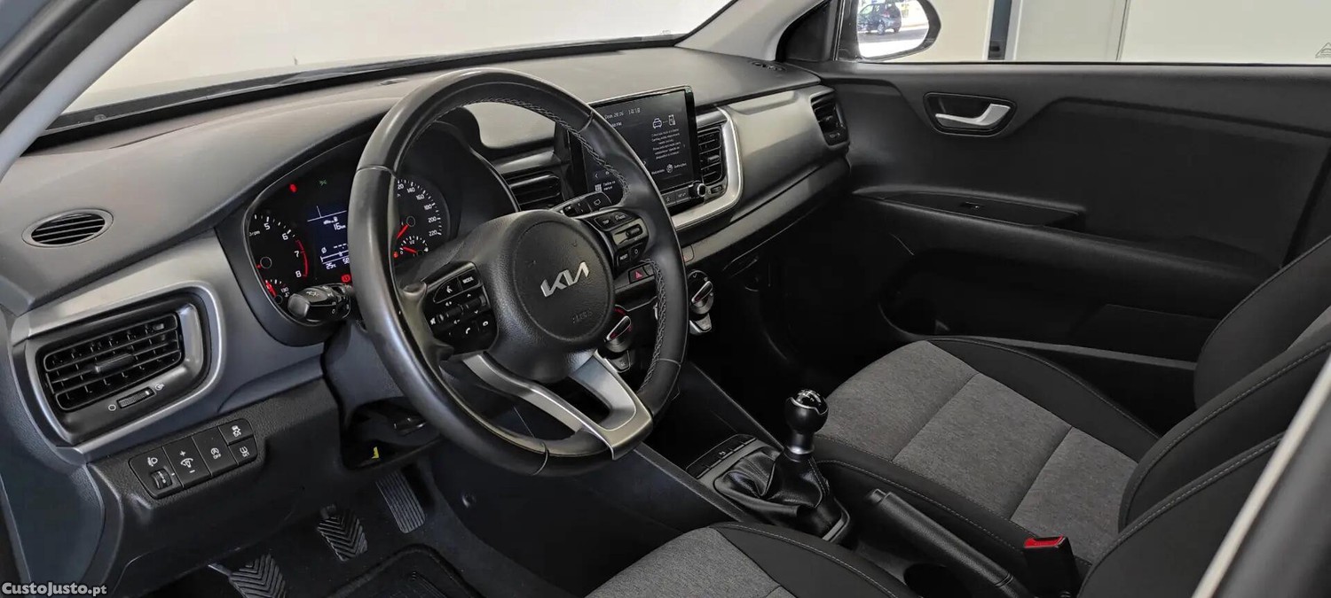 Kia Stonic 1.2 Dynamic - 22 — photo 5