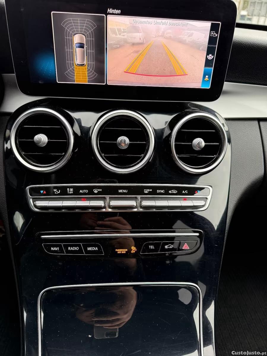 Mercedes-Benz C 220 C220 - 18 — photo 4